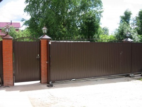 Дистанционное управление с откатными воротами - пример 8 фото в Троицке