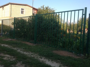 Сварные заборы с забивными столбами  80 метров фото в Троицке