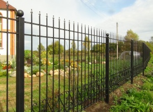 Сварные заборы с забивными столбами  12 метров фото в Троицке