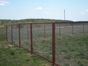 Забор из сетки рабицы в натяг секционный 12 метров фото в Троицке